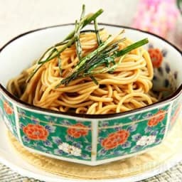 Noodle with Scallion Sauce (No Soup)