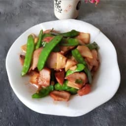Roast Pork with Snow Peas