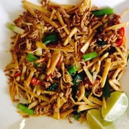 Shredded Pork or Chicken with Bamboo Shoot and Chili Pepper